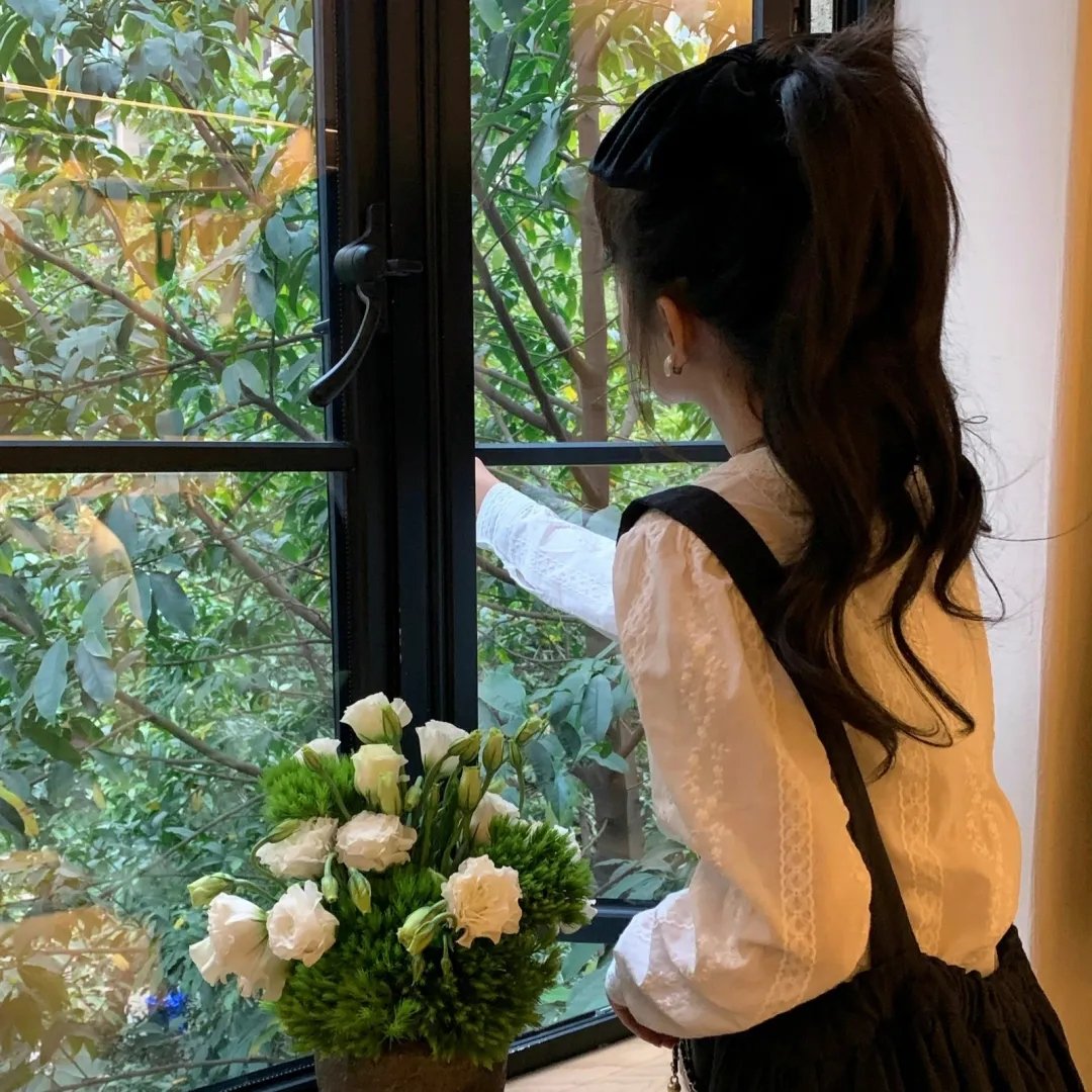 俏校花 海报