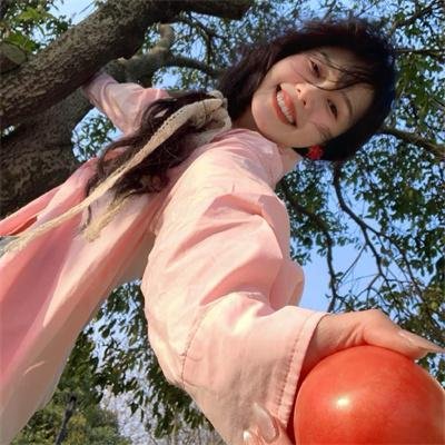 红色背篓 海报